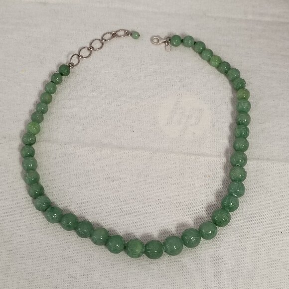 ❤️GSJ 925 STERLING GREEN CARVED JADEITE KNOTTED NECKLACE - Picture 1 of 5